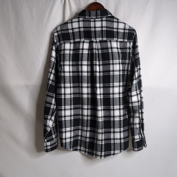 NWOT Tilley Men's Black and White Plaid/Flannel Button Up Shirt, Small - Picture 2 of 7
